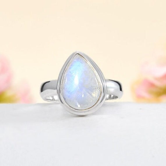 Regenbogen Mondstein Ring Handgefertigtes 925 Sterling Silber Band von BalajiJewels