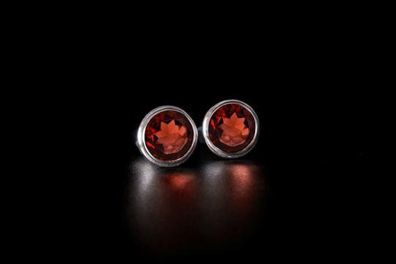 Roter Granat Ohrstecker 925 Sterling Silber von BalajiJewels