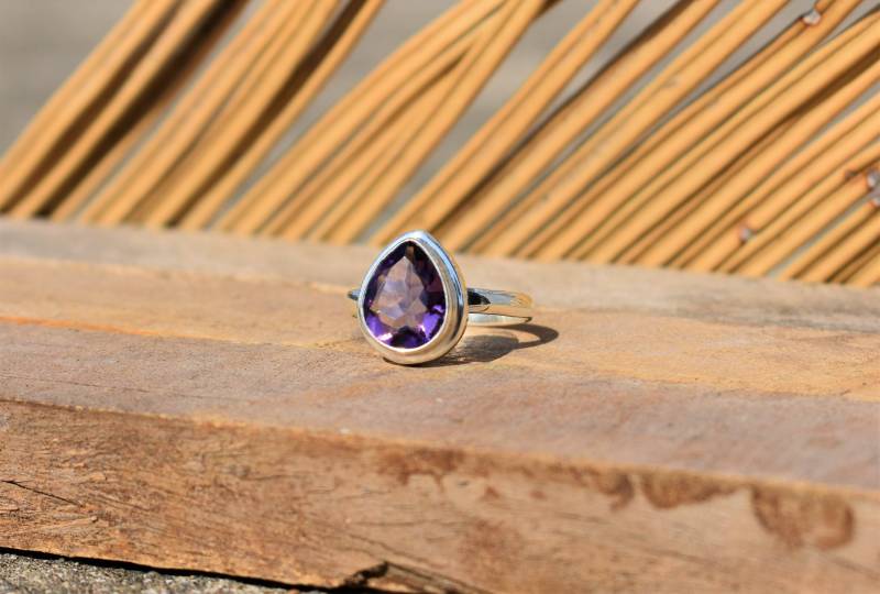 sterling Silber Amethyst Ring Tropfen Edelstein, Handgemacht von BalajiJewels