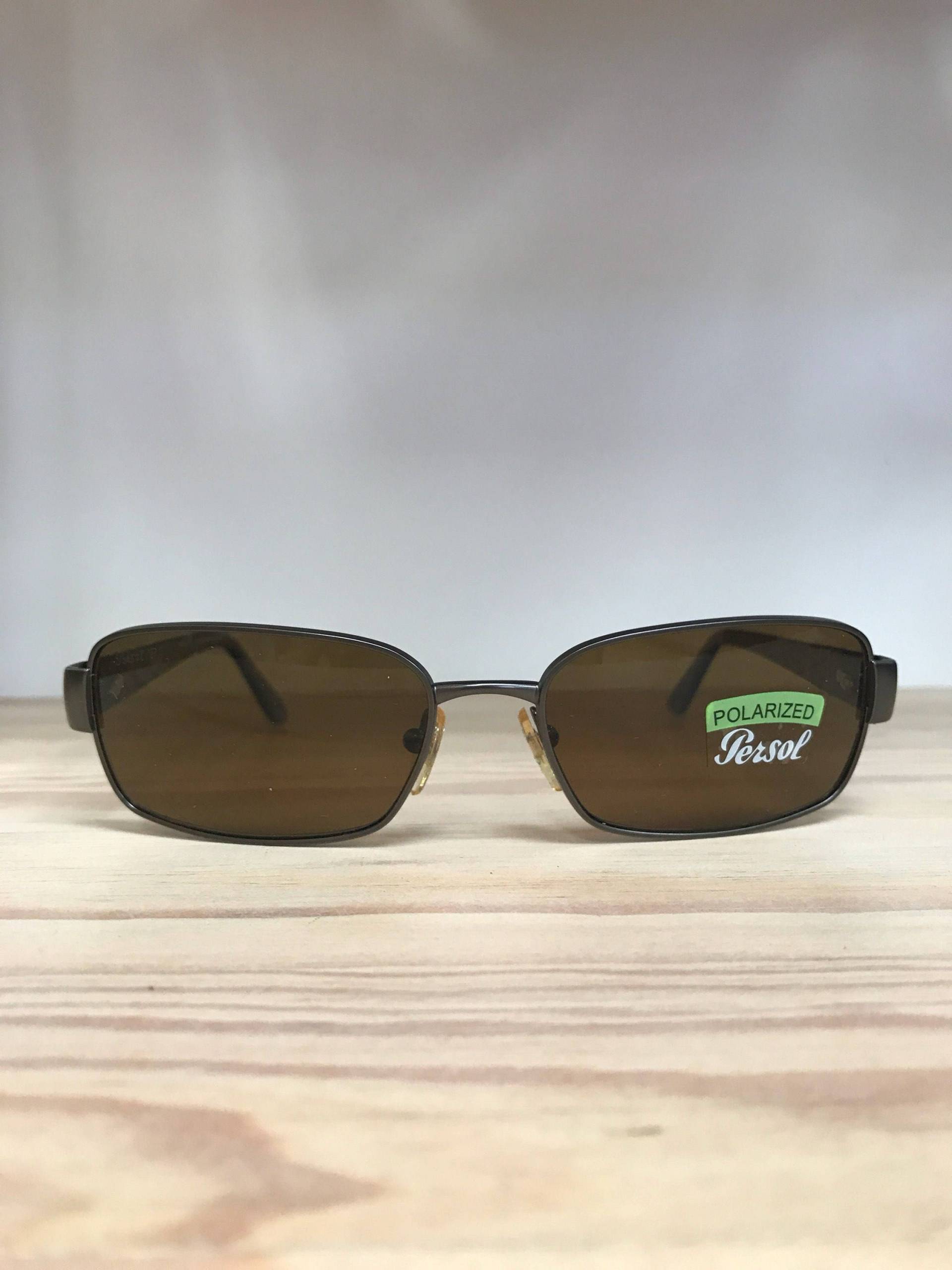 Persol 2278-S Gunmetal Mit Polarisierten Gläsern Persol 2278-S Gunmetal Mit Polarisierten Gläsern von BalboaEyewear