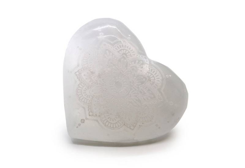 Bali-Homedecor Mineralstein Selenitherz - 7-8cm - Mandala graviert von Bali-Homedecor