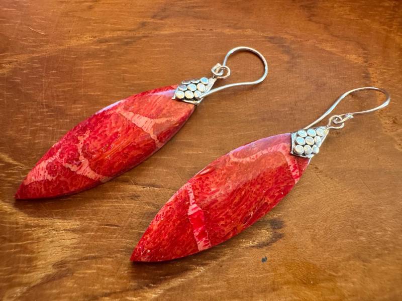 Red Root Coral Earrings With 925 Sterling Silver Red Root Coral Earrings With 925 Sterling Silver von BaliMoonSilver