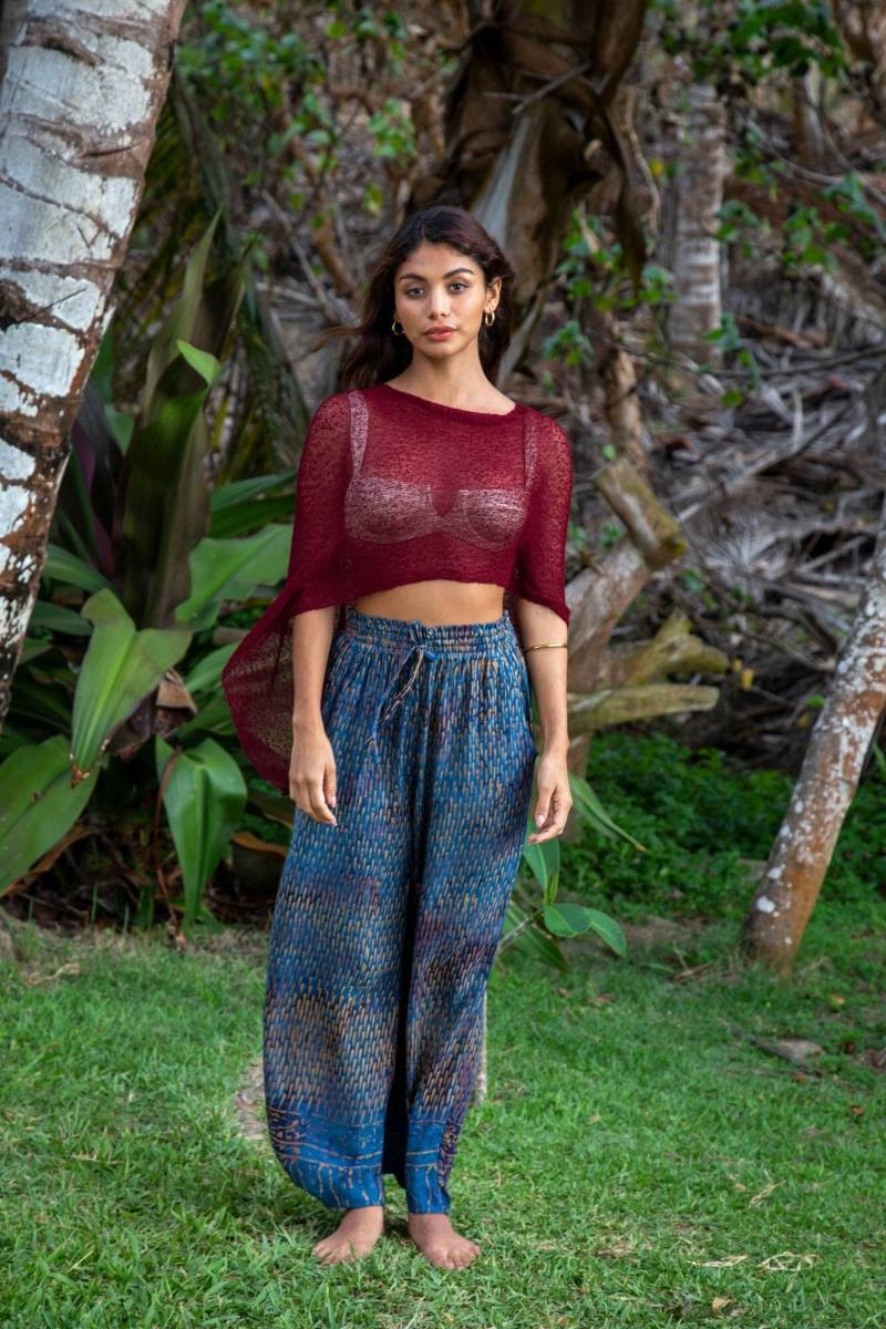 Crimson Red Infinity Poncho, Frauen Leichter Poncho-Abdeckung, Resort Wear, Strick Sheer Mesh 50 + Farben Verfügbar, # 5 von BaliPrema