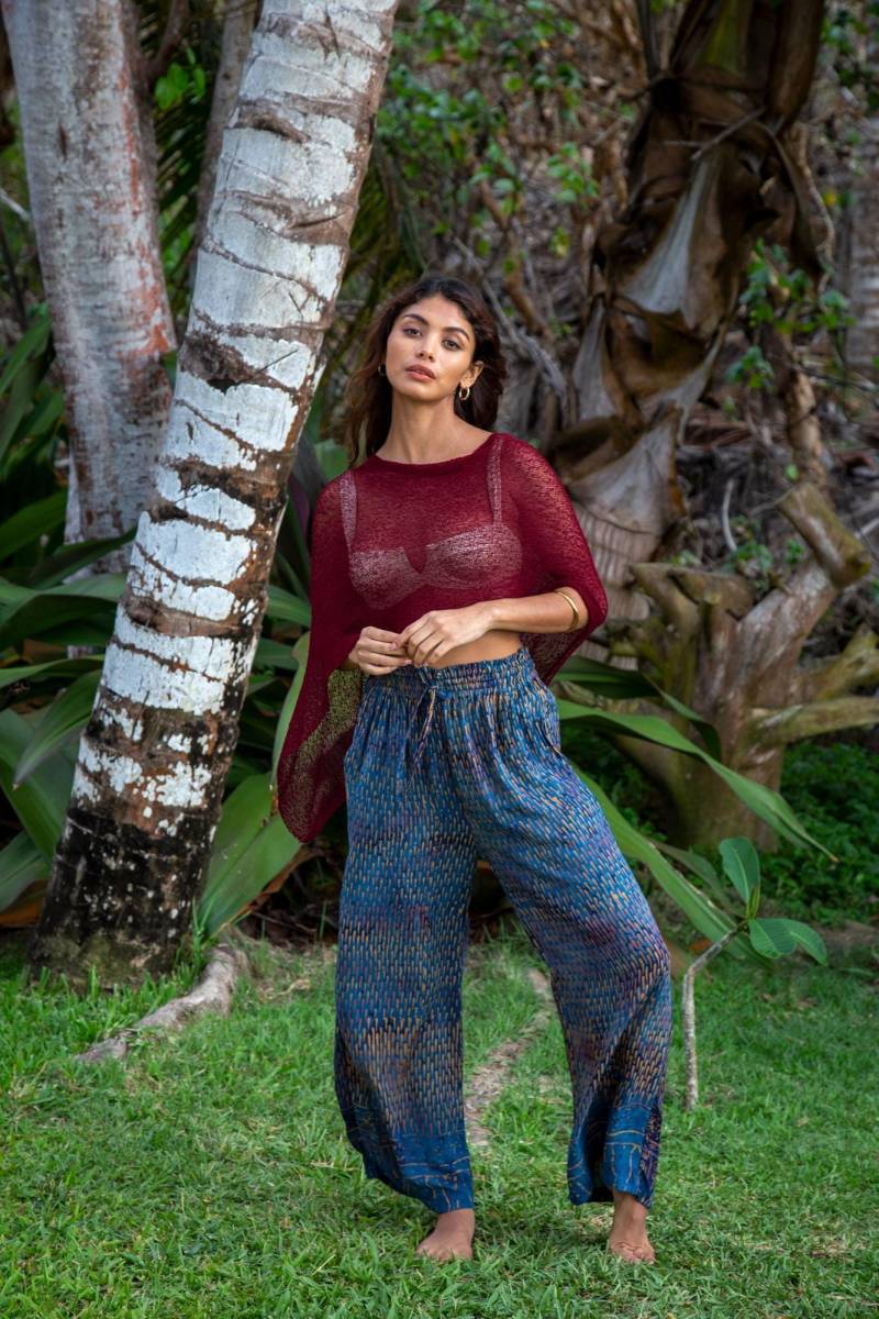 Roter Weinroter Poncho, Leichte Strickschal - Vielseitiger Strickschal, Weihnachtsgeschenk Für Frauen, Mutter, Tochter, Freundin von BaliPrema