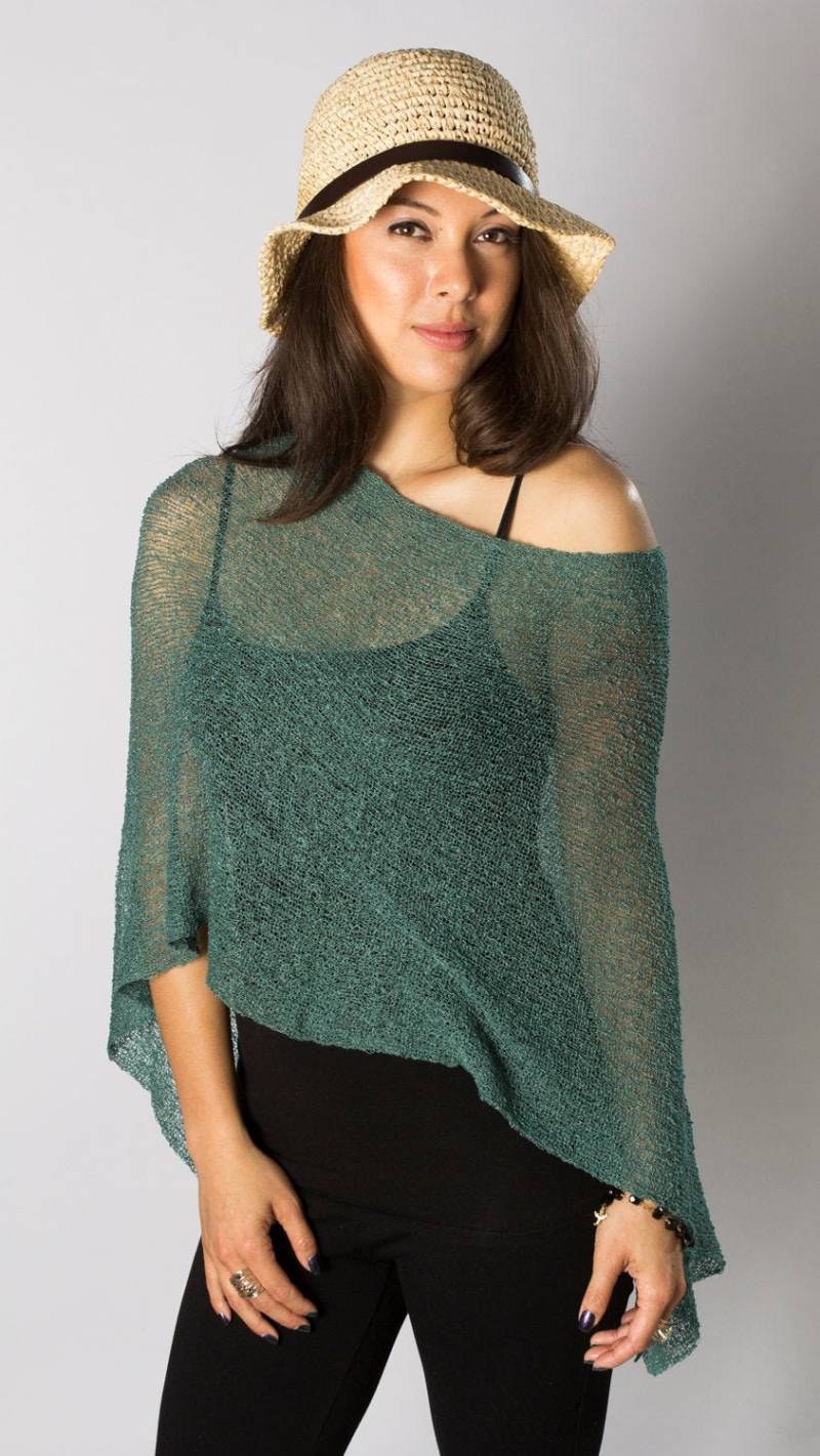 Vielseitiger Frauen Poncho, Sommer Infinity Boho Strand Resort Wear, Schiere Poncho 50+ Farben Avail, #102 von BaliPrema