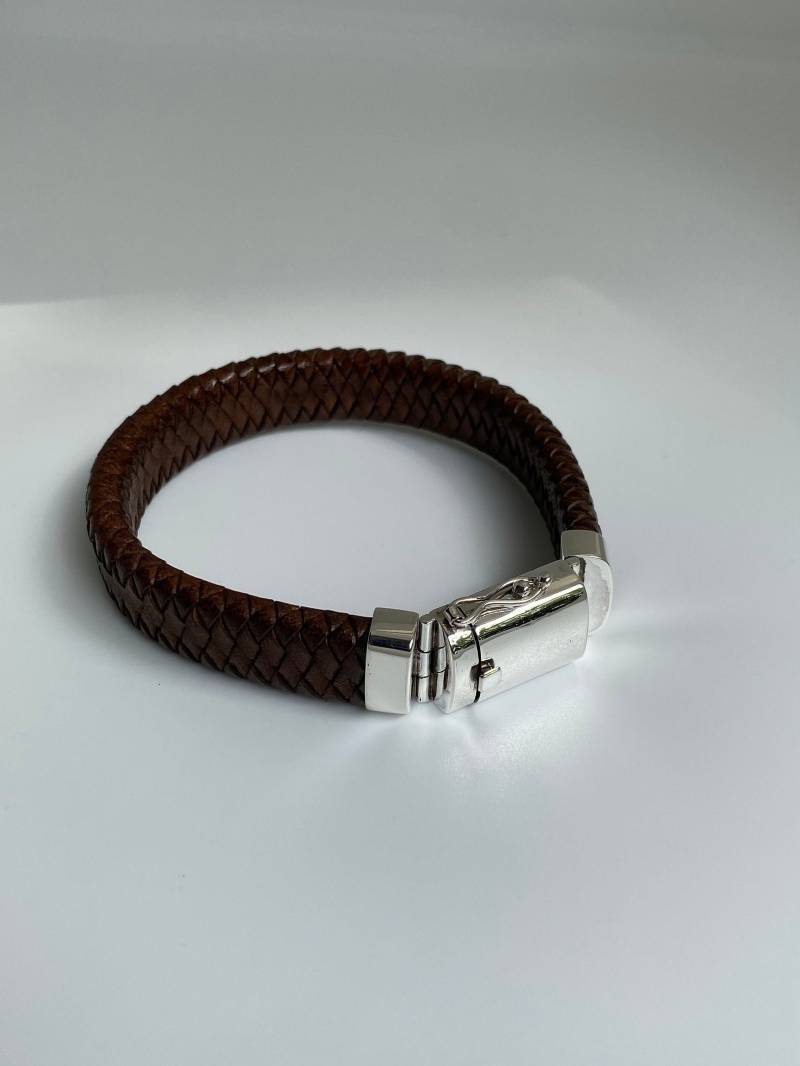 Armband Brauner Leder Armreif Sterlingsilber Verschluss Beinhaltet Markenverpackung Silber Sun Style Schmuck Design Handmade Aus Bali von BaliSilverSun