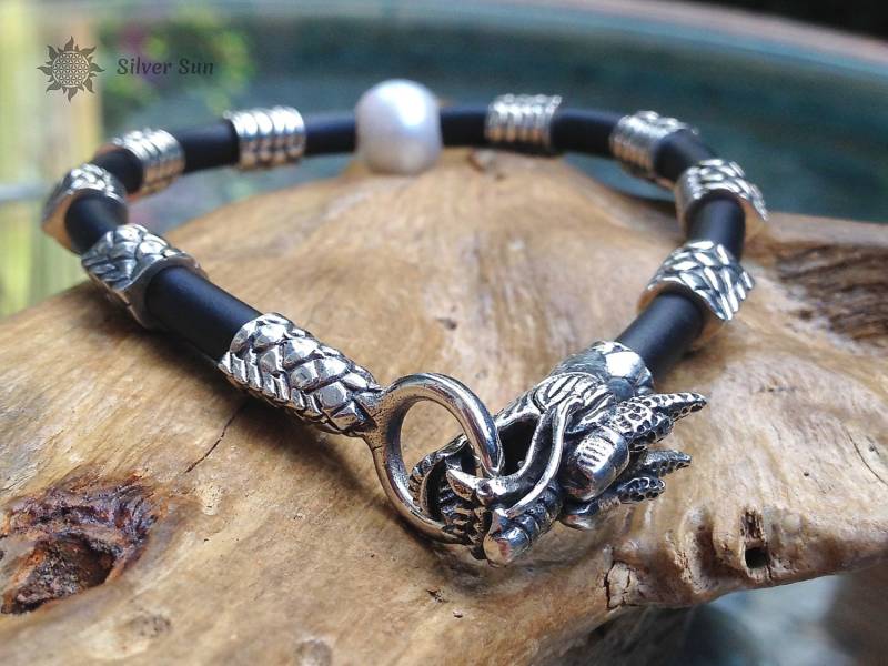 Armband Sterling Silber Drache Natur Weiß Perle Durchmesser 12 Mm Schwarz Gummi Sonnenstil Schmuck Design Handmade From Bali von BaliSilverSun