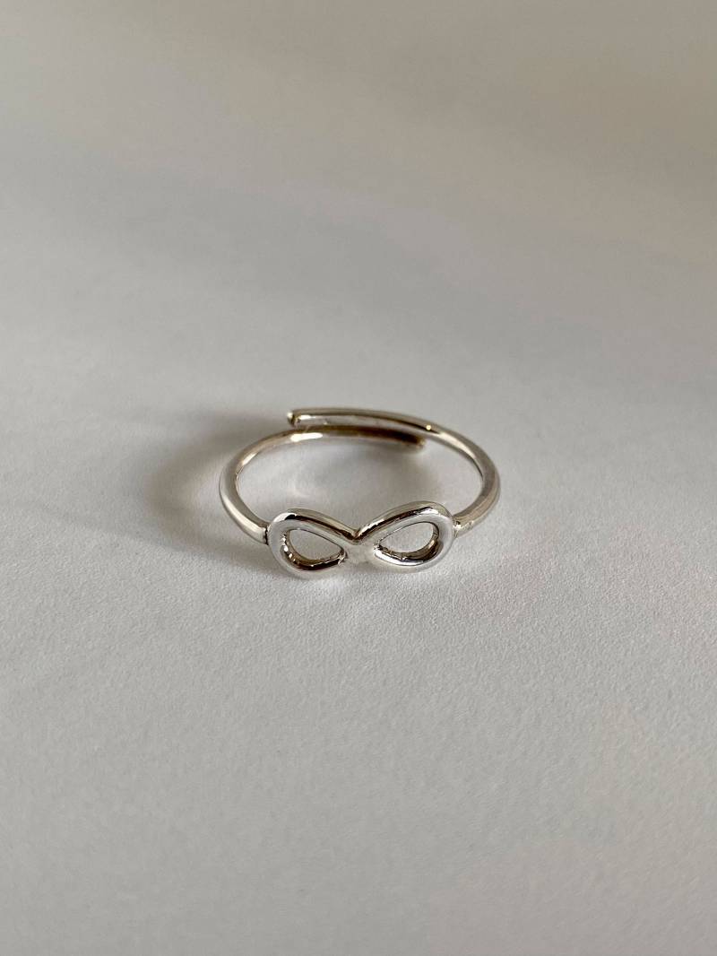 Ring Infinity Free Size Sterling Silber Schmuck Design Beinhaltet Markenverpackung Sonnen Stil Handgefertigt Aus Bali von BaliSilverSun