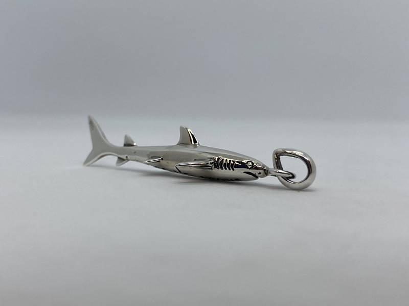 Sterling Silber Riff Hai Anhänger Schwarze Baumwollschnur Beinhaltet Verpackung Sonnen Stil Schmuck Design Halskette Handgefertigt Aus Bali von BaliSilverSun