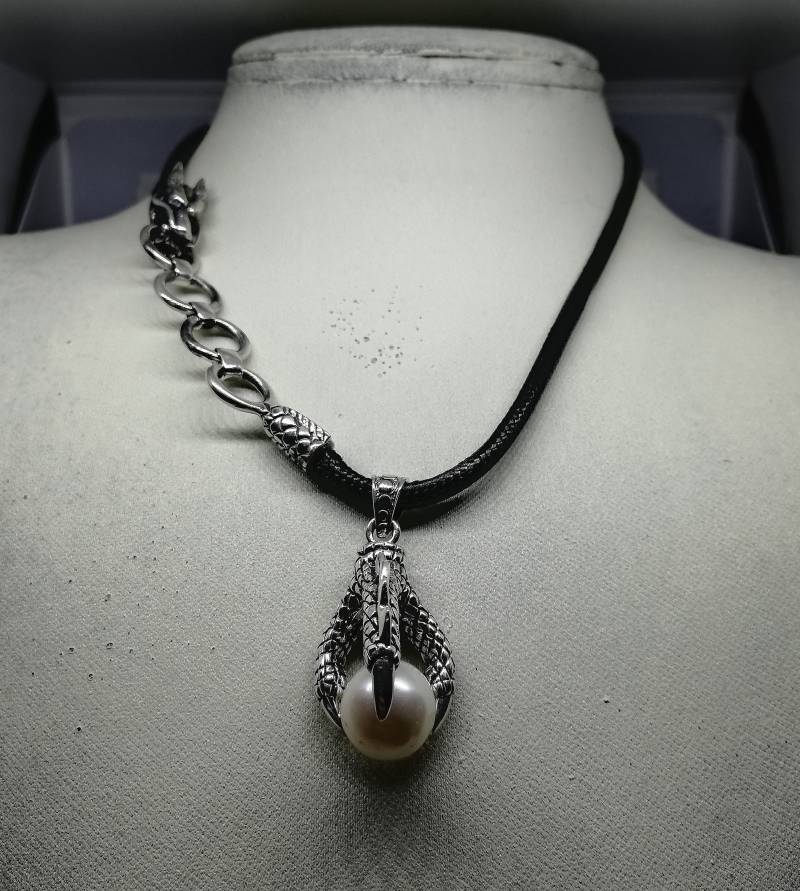 Universal Halskette Armband Anhänger Pfote Drache Sterling Silber Weiß Süßwasserperle Sonnenstil Schmuck Design Handmade From Bali von BaliSilverSun