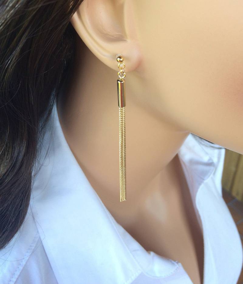 Gold Quaste Ohrclips Schlanke Lange Kette, Nicht Durchbohrt von BalmDesigns