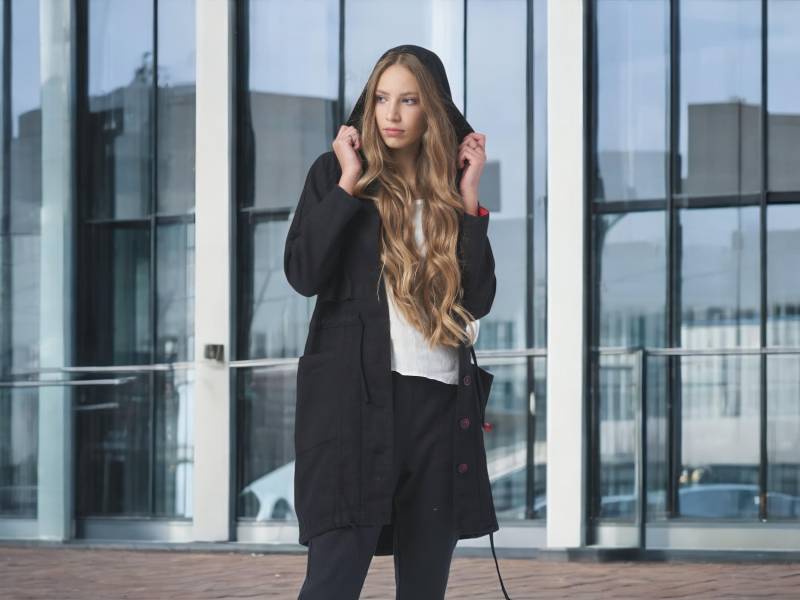 Trendy Leinen Top, Hoodie Sommerjacke - Bequeme & Lockere Passform von BalticLinenArt