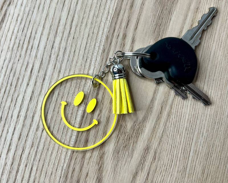 Schlüsselanhänger Smiley Als Geschenk von BananaDreamplace
