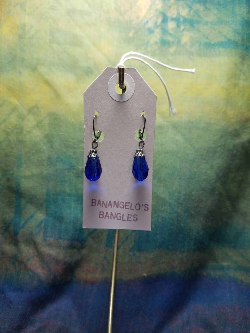 Blaue Crystal Sparkle Ohrringe Blaue Crystal Sparkle Ohrringe von BanangelosBangles