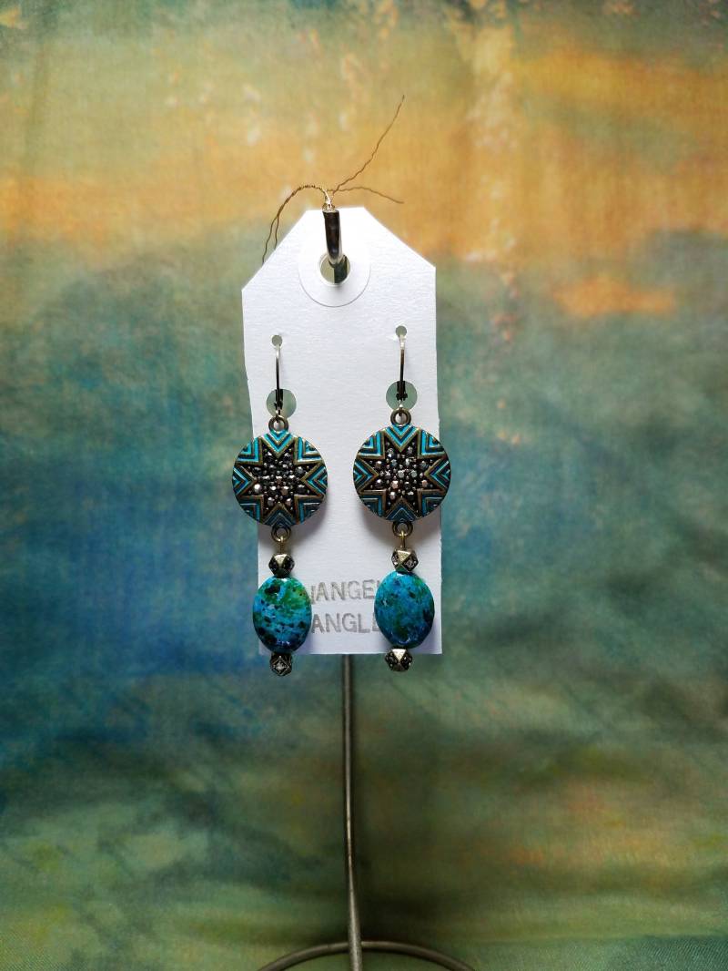 Chrysokoll Perle Ohrringe Mit Türkis Farbigen Emaillierten Sunburst Chrysokoll Perle Ohrringe Mit Türkis Farbigen Emaillierten Sunburst von BanangelosBangles