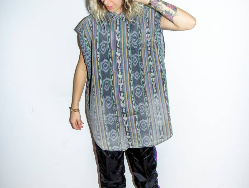 Anfang Der 90Er Jahre Surf Dude Ärmelloses Douchebag Hippie Shirt Beach Gebleicht 80Er Venice Anfang Der 90Er Jahre Surf Dude Ärmelloses Douchebag Hippie Shirt Beach Gebleicht 80Er Venice von BananiFashion