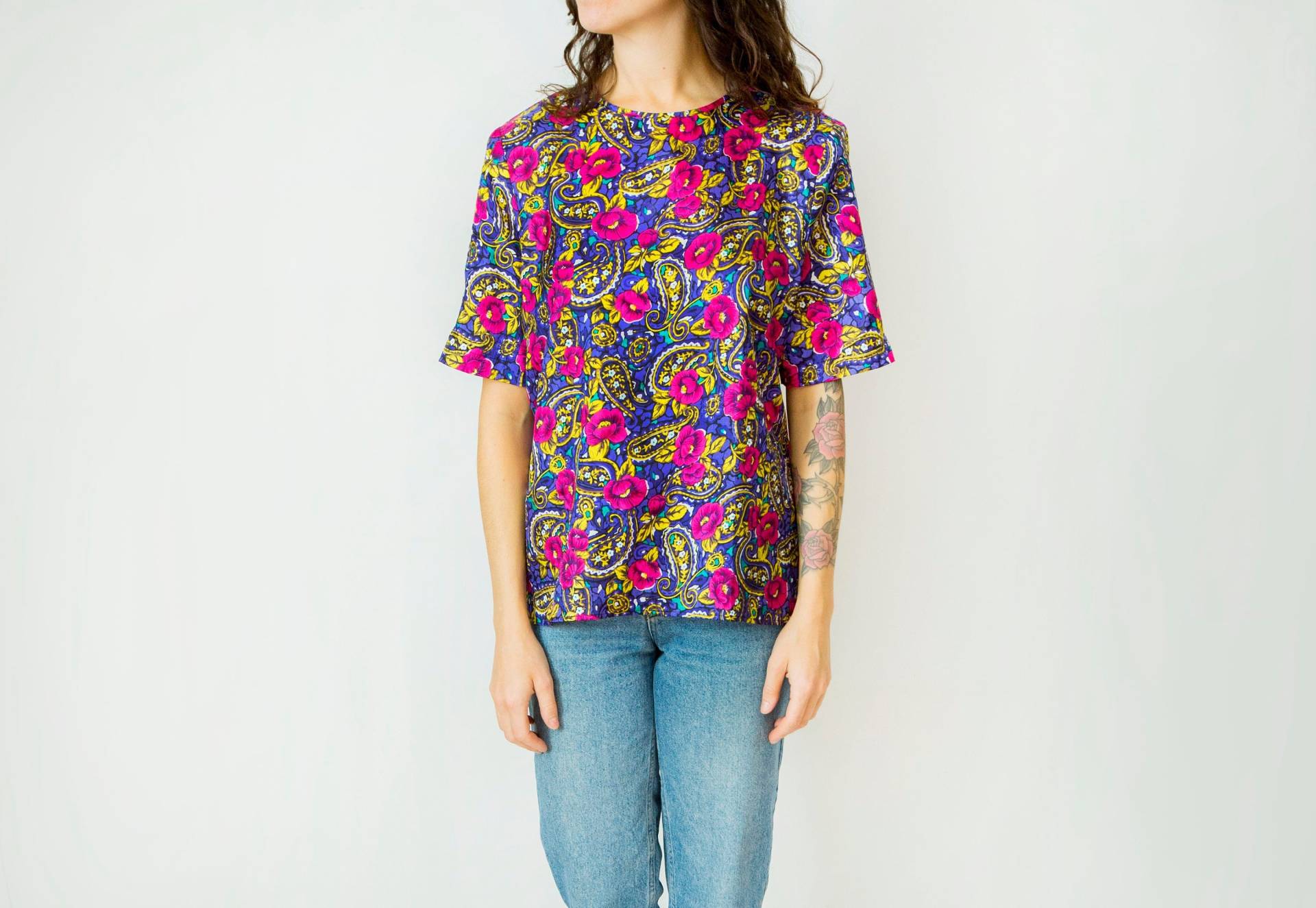 Silky Style Top Leichte Blumen Bluse Sommer Süß Strand Nacht Vivid Retro 80Er Party T-Shirt 90Er Jahre Hipster Shirt von BananiFashion