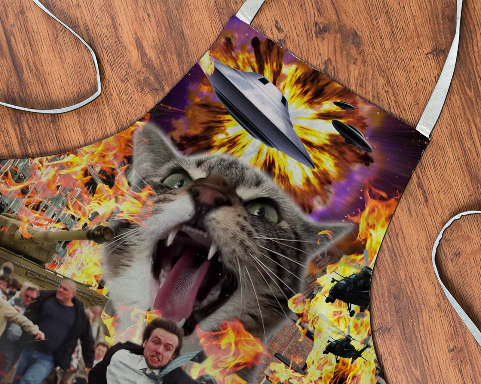 Lustige Backschürze Katzeninvasion - Kochgeschenk Für Männer Backgeschenk Frauen Küchenschürze von BangTidyClothing