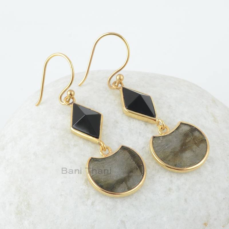 925 Silber Tropfen Ohrringe, Labradorit & Onyx Edelstein 18K Überzogene Goldtropfen Handgemachte Lange Hängeohrringe Für Frauen von BaniThani