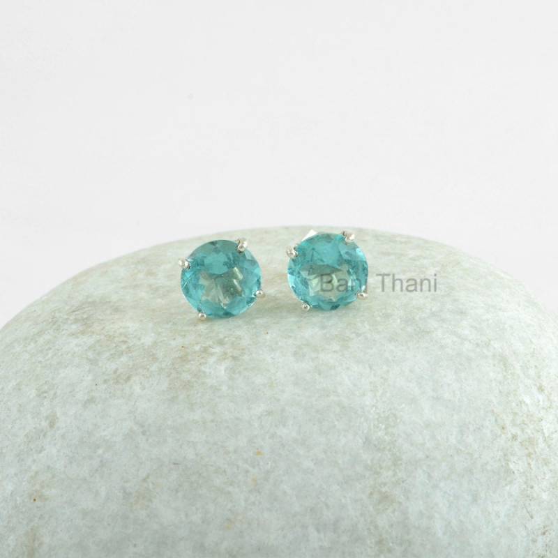 Aqua Quarz 10 Mm Runde Prong Set Ohrstecker, Vergoldete Sterlingsilberohrring, Edelsteinohrring, Geschenk Für Sie, Weihnachtsgeschenk Ohrringe von BaniThani