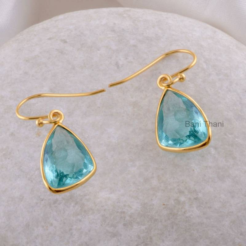 Aqua Quarz Ohrring, 11 X 15 Mm Facettierte Fancy Form Edelstein Ohrringe, 18K Vergoldeter 925 Silber Ohrhänger Aqua Quarz Ohrring, 11 X 15 Mm Facettierte Fancy Form Edelstein Ohrringe, 18K Vergoldeter 925 Silber Ohrhänger von BaniThani