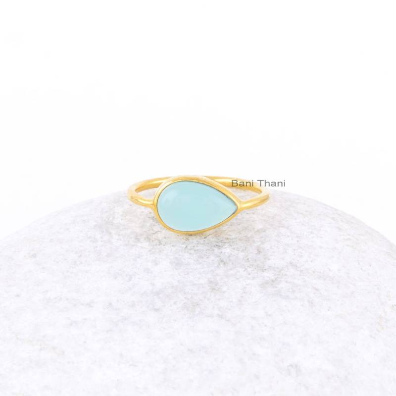 Blauer Chalcedon 8 X 12 Mm Birne Edelstein Ring Für Frauen - Vergoldeter Massiv 925 Sterling Silber Weihnachtsgeschenk Hochzeitsgeschenk Ringe von BaniThani