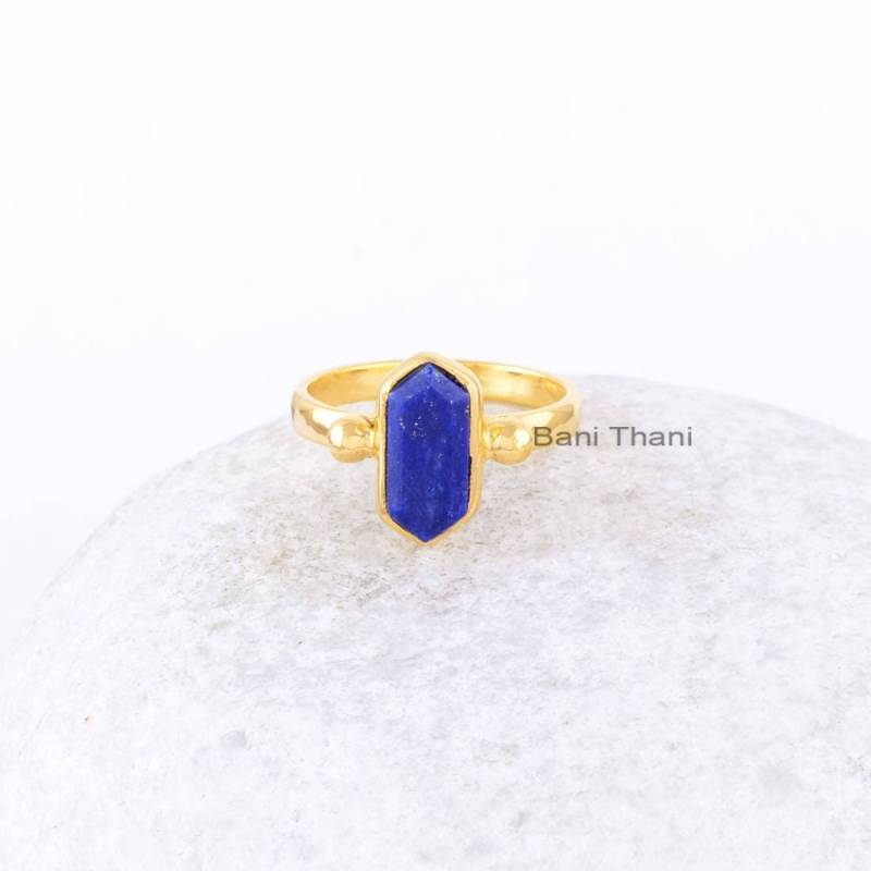Lapis Lazuli 6 X 12 Mm Hexagon Form Gemsotne Ring, 925 Sterling Silber Lünette 18K Vergoldet Geschenkring Für Frauen von BaniThani