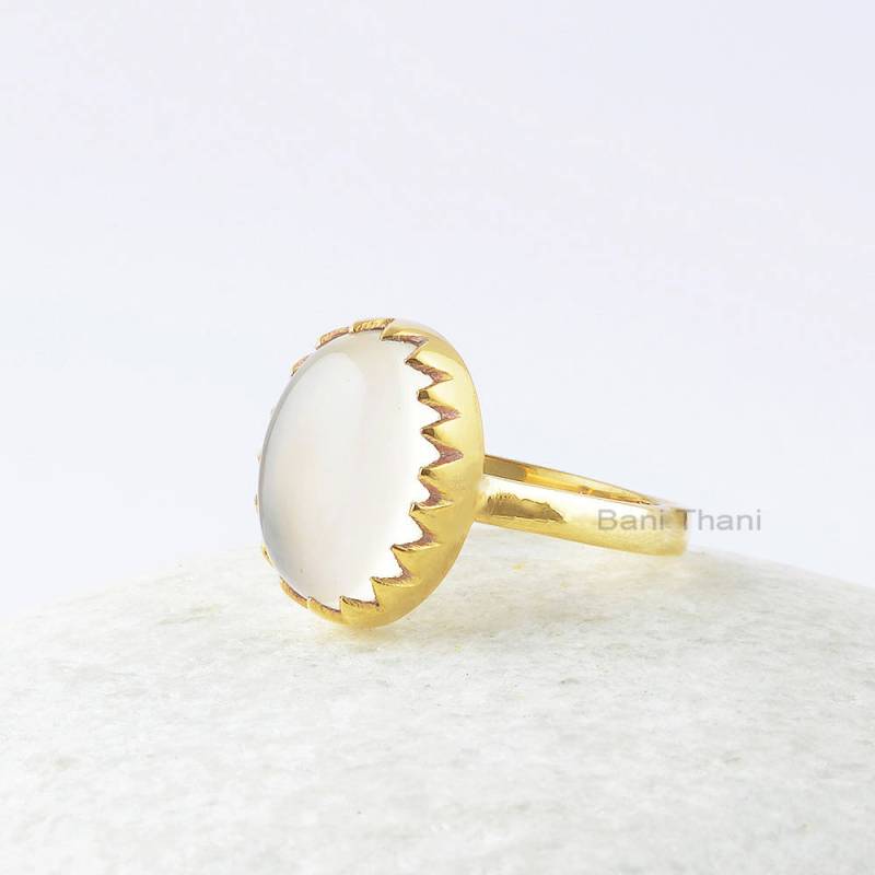 Mondstein Silber Ring, Regenbogen 10 X 14 Mm Oval Sterling Edelstein Zick-Zack Lünette Geschenk Für Sie von BaniThani