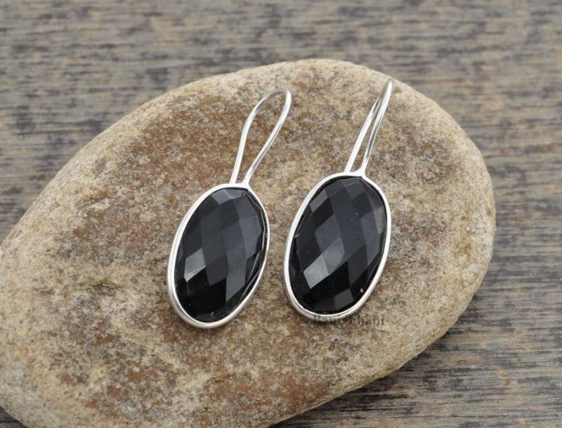 Onyx Tropfen Ohrringe-Schwarzer 12 X 20 Mm Oval Edelstein Ohrringe-925 Sterling Silber Ohrringe-Weihnachtsgeschenk Für Sie-Ohrringe Frauen von BaniThani