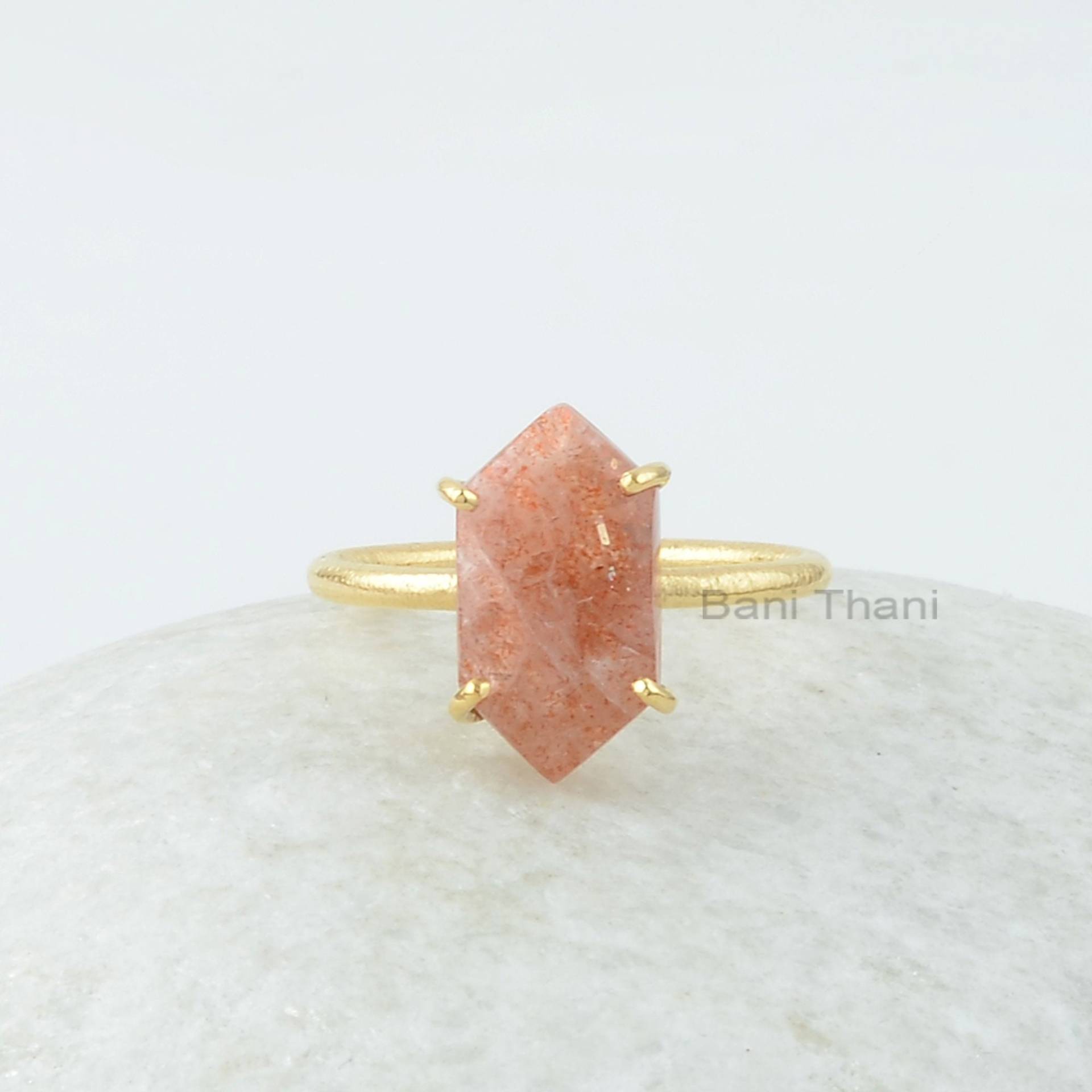 Oranger Sonnenstein Ring - 8 X 15 Mm Hexagon Edelstein Silber Prong Set Silberring Vergoldeter Schmuck von BaniThani