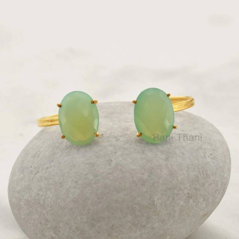 Prong Set Cuff Armband-Grüner Chalcedon 13 X 18 Mm Oval Edelstein Armband-Micron Vergoldeter 925 Sterling Silber Armreif-Geburtstagsgeschenk Armreif von BaniThani