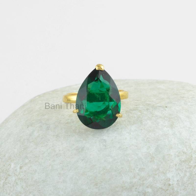 Prong Set Ring-Smaragd Quarz 12 X 16 Mm Birne Edelstein Ring-18K Vergoldetes Sterling Silber Ring-Weihnachtsgeschenk Ring-Verlobungsring von BaniThani