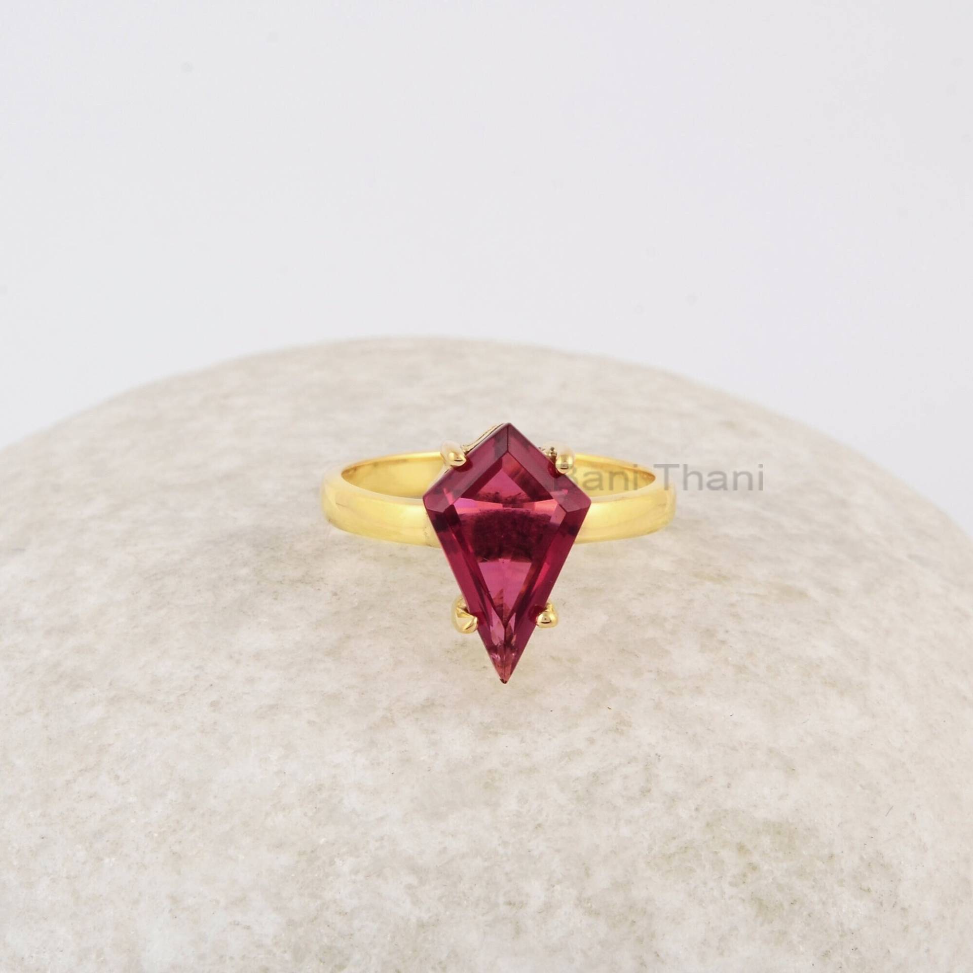 Rosa Turmalin Ring, Drachen Form 9x14mm Edelstein Vergoldeter Geburtstag Geschenk Zierlicher Silber Valentinstag Ring von BaniThani