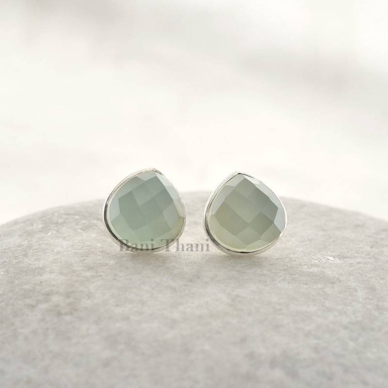 Schöne Aqua Chalcedon Facettierte 7 Mm Herz Edelstein Ohrstecker, 925 Sterling Silber Damen Geschenk Ohrring, Weihnachtsgeschenk von BaniThani