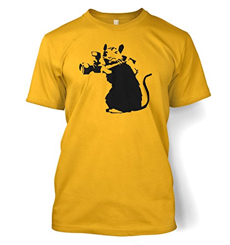 Banksy T-Shirt mit kleiner Ratte mit Kamera Gr. Medium, Kamelgold Banksy T-Shirt mit kleiner Ratte mit Kamera Gr. Medium, Kamelgold von Banksy By Big Mouth
