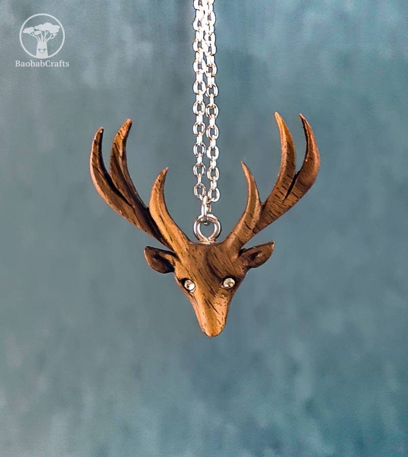 Handgemachte Holz Hirschkopf Schmuck von BaobabCraftsCo