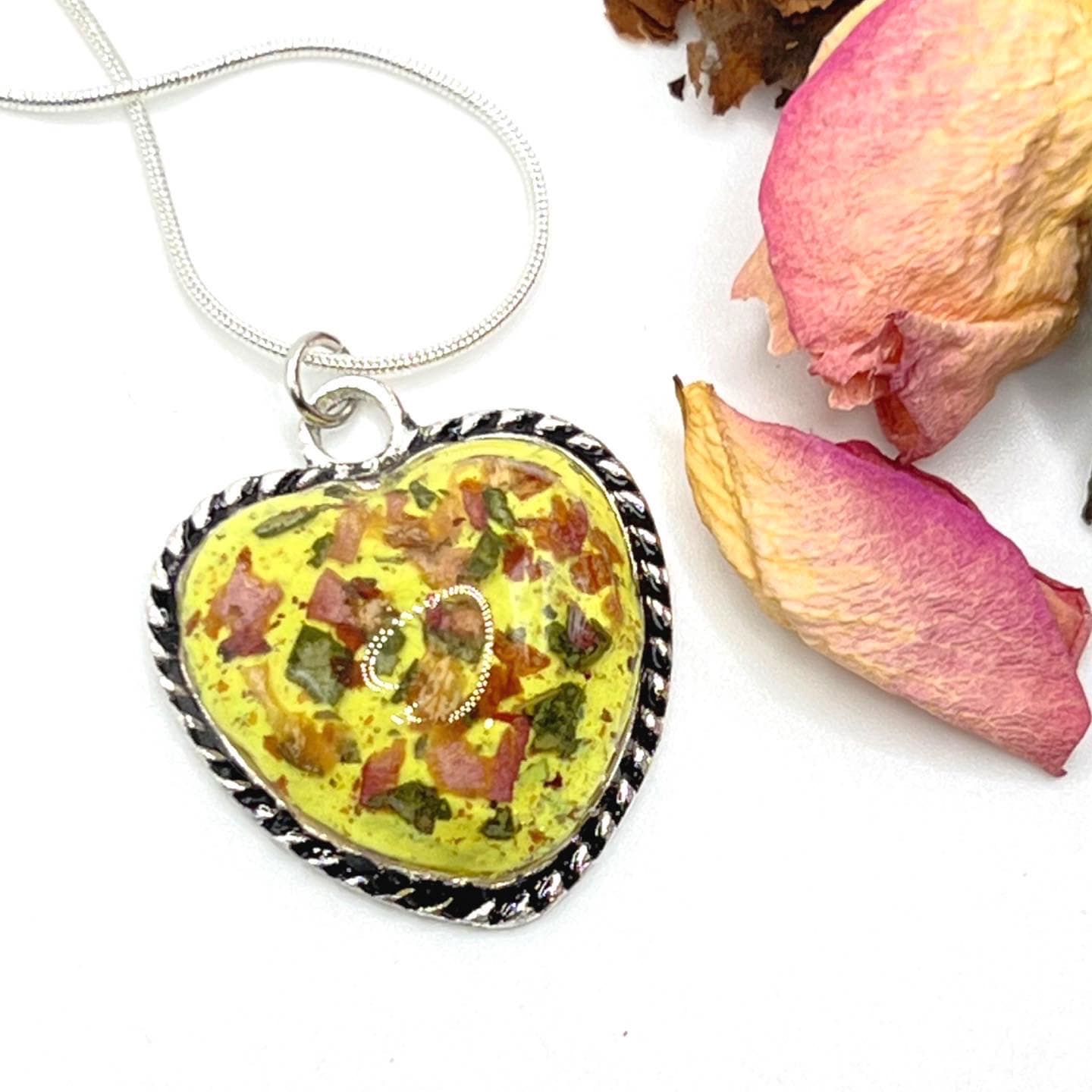 Herz Anhänger Halskette Mit Ihren Getrockneten Blumen, Blumen Von Der Beerdigung, Hochzeitsblumenandenken, 925 S Kette, Erinnerungsgeschenk Für Den Herz Anhänger Halskette Mit Ihren Getrockneten Blumen, Blumen Von Der Beerdigung, Hochzeitsblumenandenken, 925 S Kette, Erinnerungsgeschenk Für Den von BarbaraBeckmann
