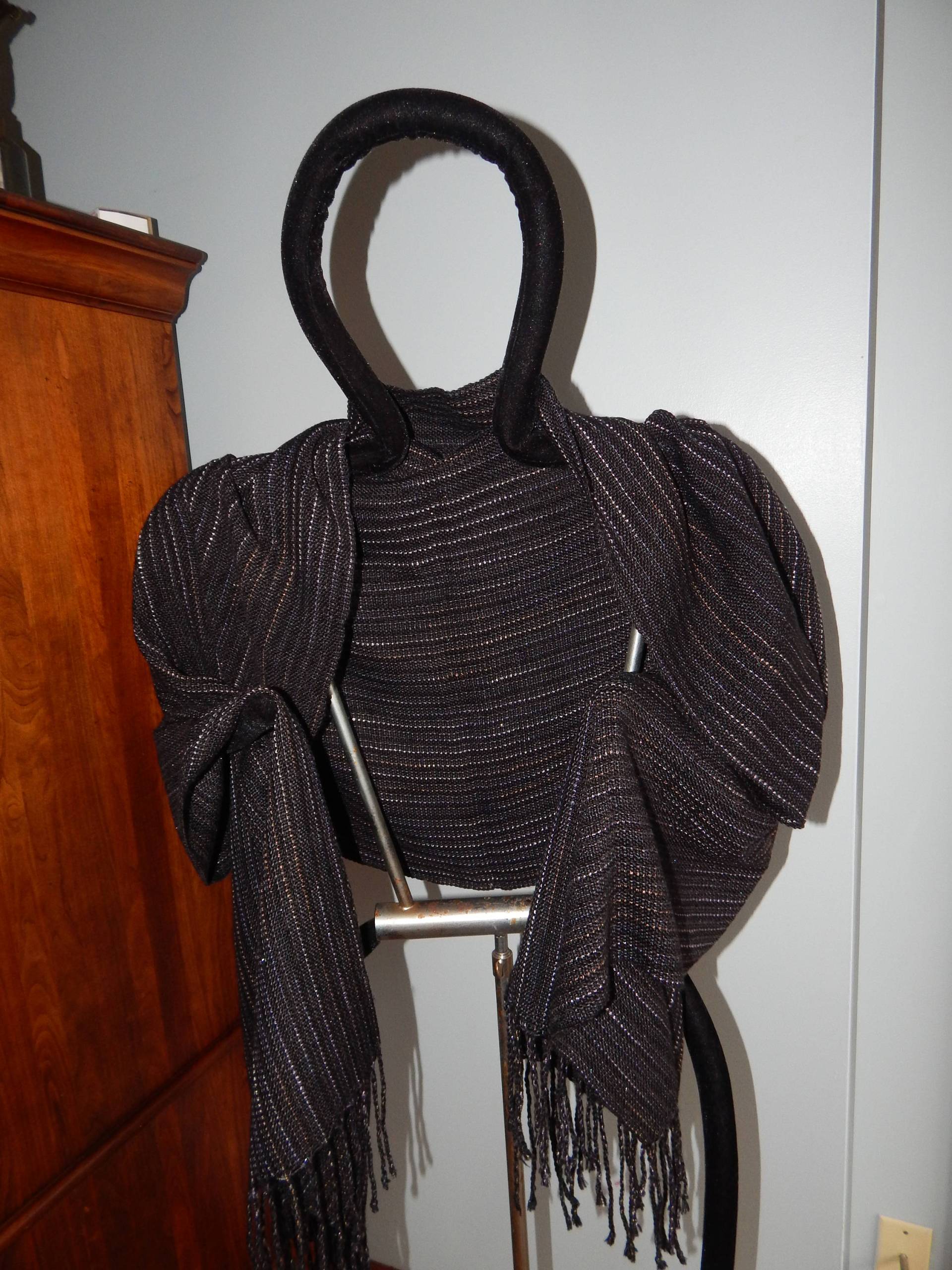 Handgewebtes Schwarzes Tuch von BarbarasWeaveandWear