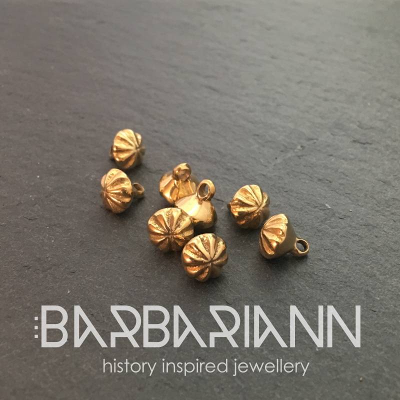 Mittelalterlicher Knopf Aus Bronze - 8 Mm Durchmesser Handgefertigt in Polen von Barbariann