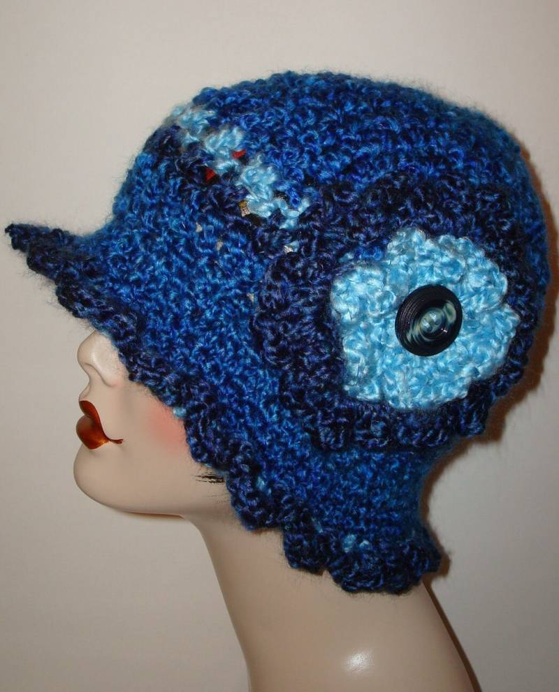 Gehäkelte 1920S Style Rüschen-Getrimmte Cloche Flapper Mütze/Blau/Cloche Hut/Fashion/Damen/Winterhut/Herbst von BarbiesCraftingNook