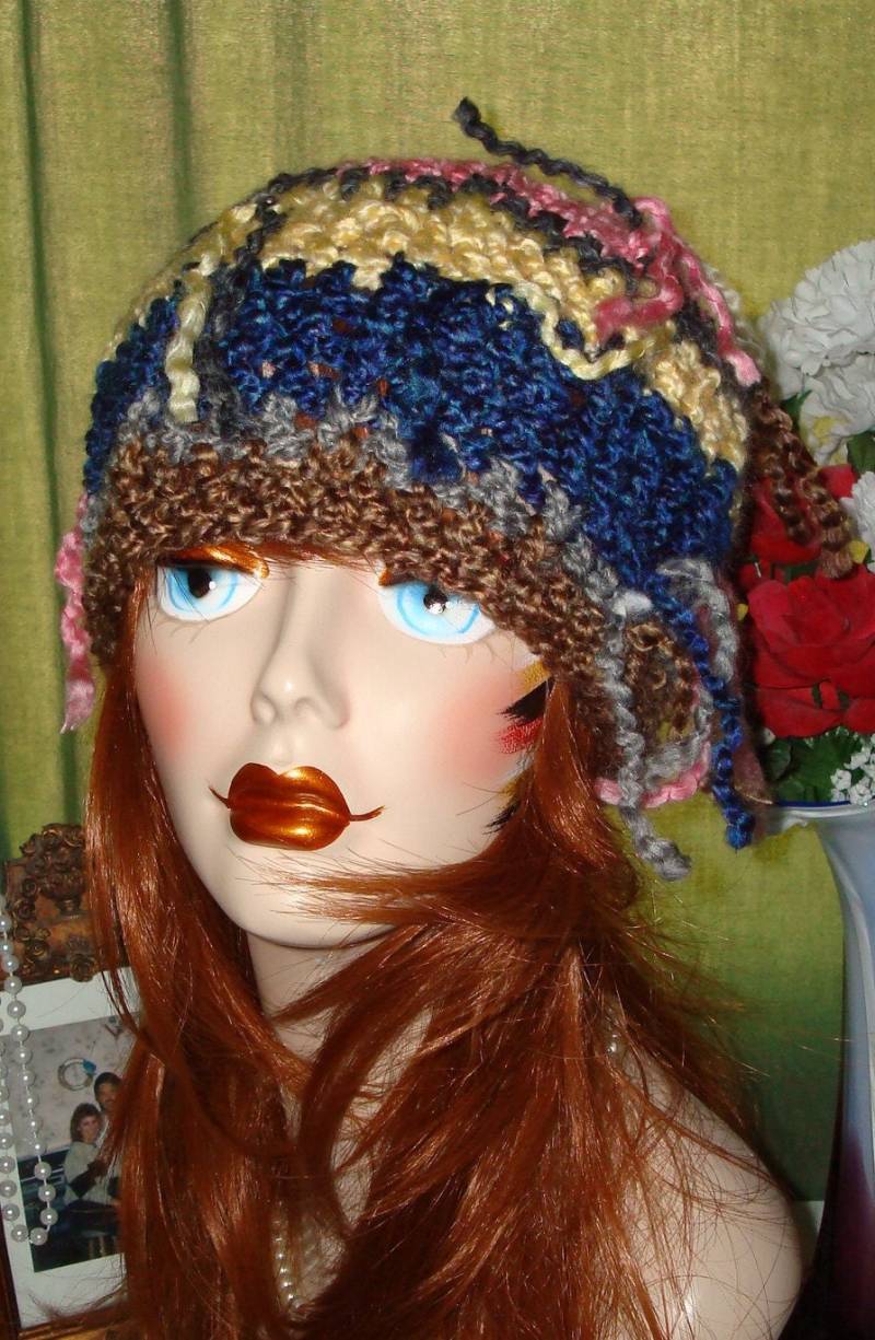 Handgehäkelte Bunte Raggamuffin Slouchy Beanie Ski Mütze B1/Slouchy Mütze/Slouch Mütze/Bunt/Beanie/Damenmütze Handgehäkelte Bunte Raggamuffin Slouchy Beanie Ski Mütze B1/Slouchy Mütze/Slouch Mütze/Bunt/Beanie/Damenmütze von BarbiesCraftingNook