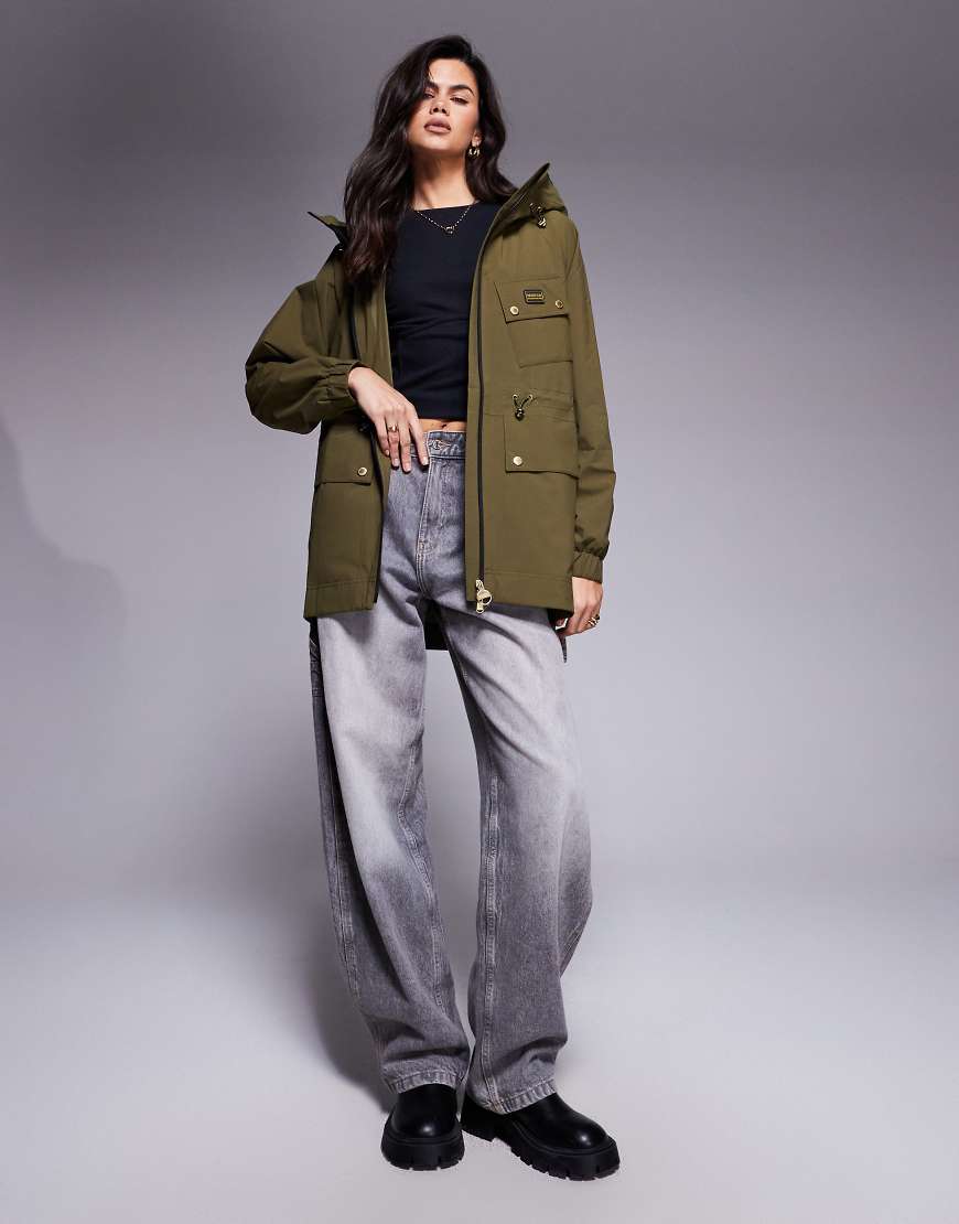 Barbour International - Alicia - Wasserfeste Jacke in Khaki-Grün Barbour International - Alicia - Wasserfeste Jacke in Khaki-Grün von Barbour International