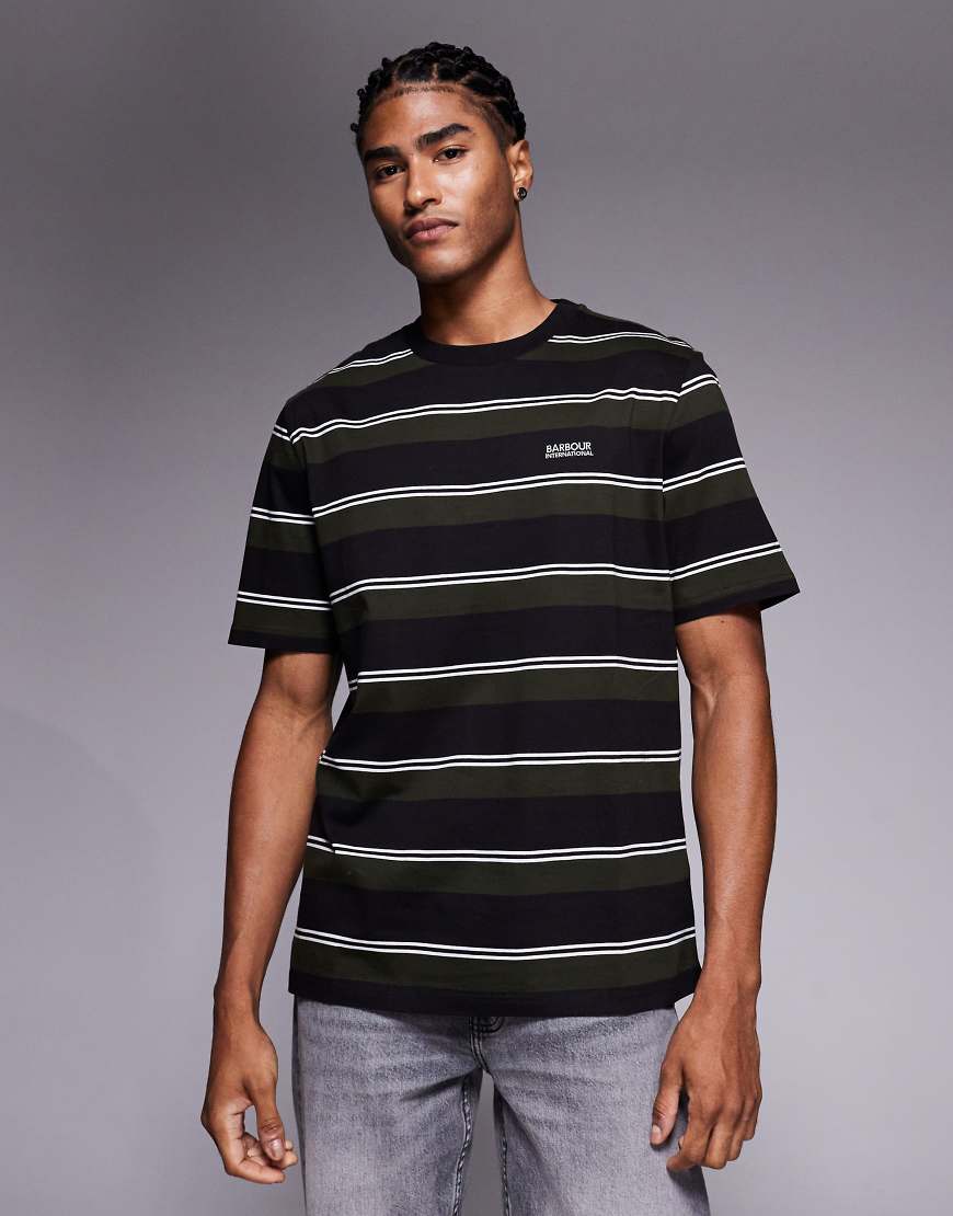 Barbour International - Bruce - T-Shirt in Schwarz mit Streifen Barbour International - Bruce - T-Shirt in Schwarz mit Streifen von Barbour International