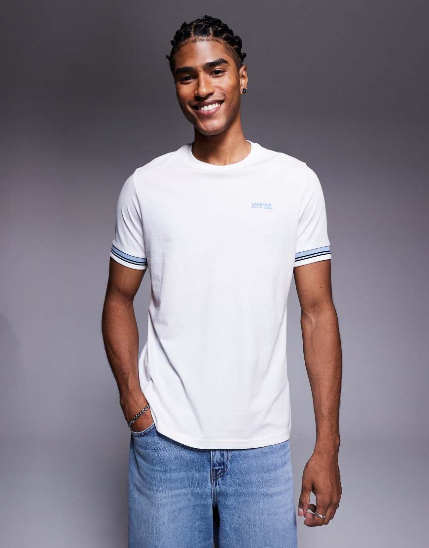 Barbour International - Bruce - T-Shirt in Weiß mit Zierstreifen am Bündchen von Barbour International