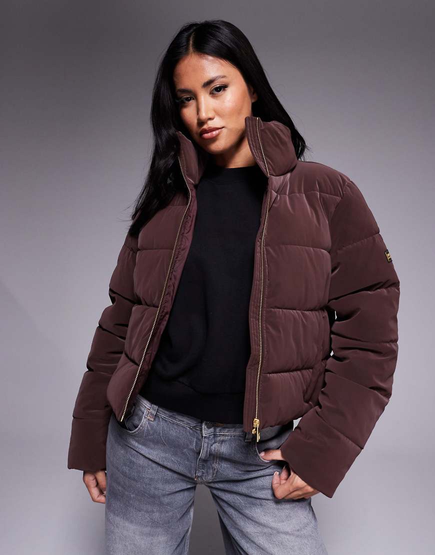 Barbour International - Hudson - Pufferjacke in Burgunderrot, mit samtiger Haptik von Barbour International