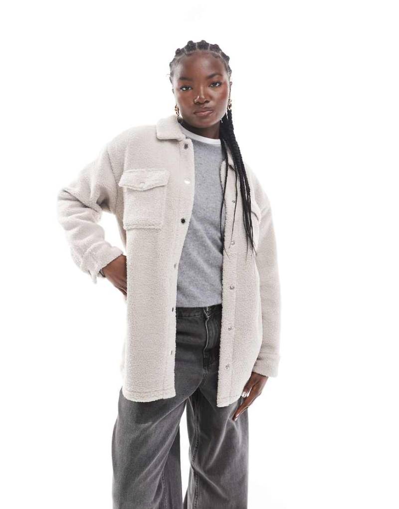 Barbour International - Peyton - Fleece-Hemdjacke in Cremeweiß von Barbour International