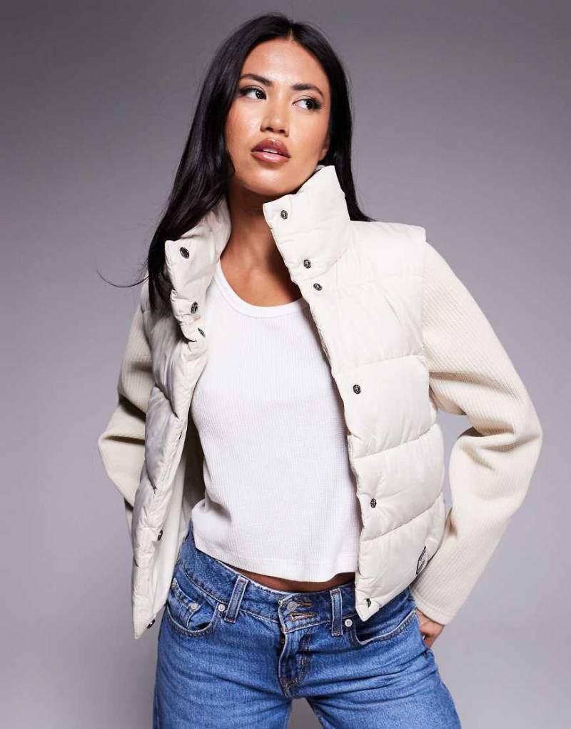 Barbour International - San Telmo - Gesteppte Sweatjacke in Ecru mit gestrickten Ärmeln-Neutral von Barbour International