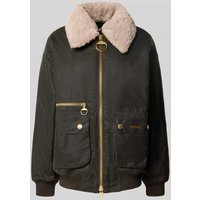 Barbour Regular Fit Bomberjacke aus reiner gewachster Baumwolle Modell 'MAXINE' in Oliv, Größe 42 Barbour Regular Fit Bomberjacke aus reiner gewachster Baumwolle Modell 'MAXINE' in Oliv, Größe 42 von Barbour