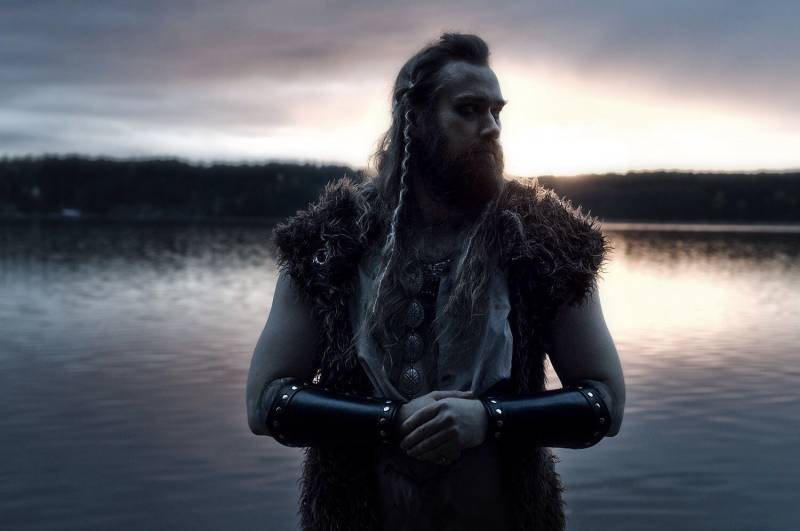 Mittelalter Armschienen I/Armschoner Aus Pflanzlich Gegerbtem Und Handgefärbtem Leder | Bj003 von BardJester