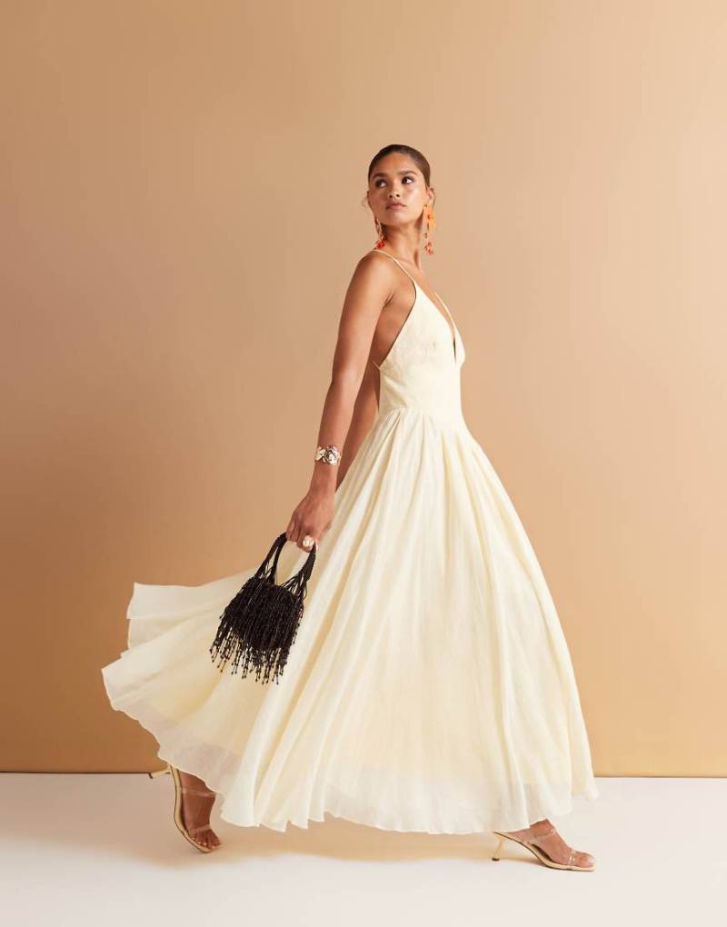 Bardot - Arletha - Neckholder-Maxikleid in Kanariengelb von Bardot